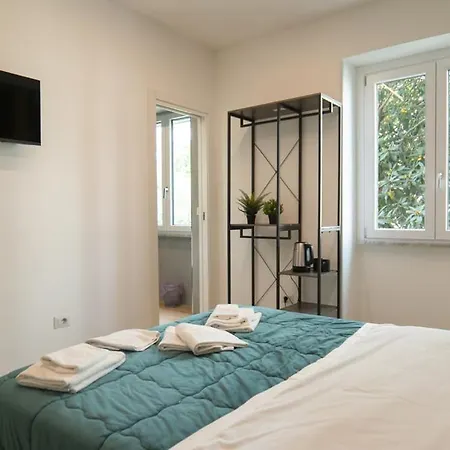 Relais San Demetrio - Modern & Central Rooms Salerno Exterior photo
